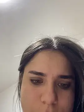 Snapshot of ThaniaJones chatting on April 9, 2026, 2:44 am ThaniaJones online show from April 9, 2026, 2:44 am