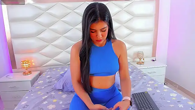 Snapshot of samanthaevans4 chatting on December 5, 2024, 7:38 pm samanthaevans4 online show from December 5, 2024, 7:38 pm