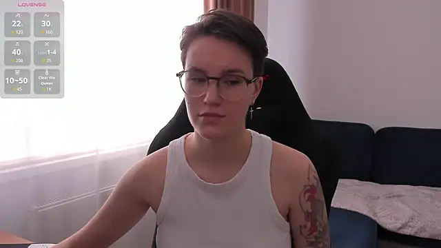 JessieFlower online show from March 26, 2026, 7:47 am