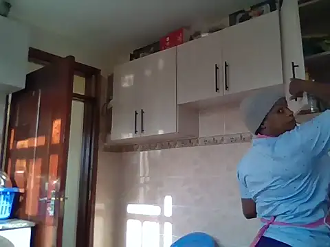 Snapshot of tight_pussy_gall chatting on September 15, 2025, 4:56 am tight pussy gall online show from September 15, 2025, 4:56 am