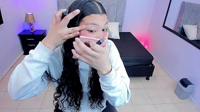 Snapshot of Lana_stone_ chatting on March 13, 2025, 3:11 am Lana stone online show from March 13, 2025, 3:11 am