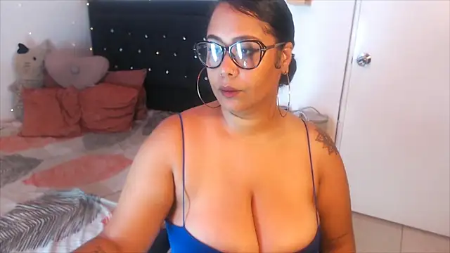 ebony Exotica online show from December 10, 2024, 8:05 pm