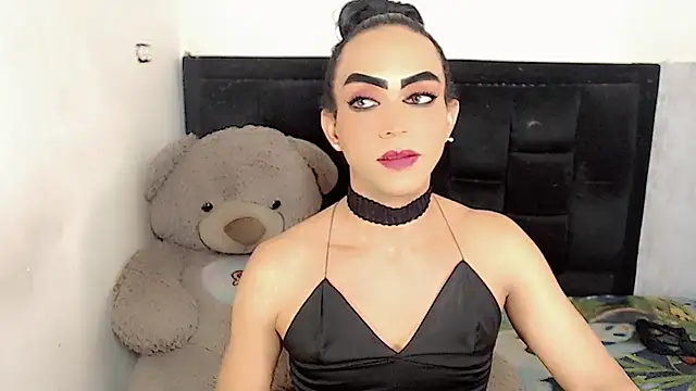 Snapshot of Michell_Queen chatting on January 6, 2025, 6:03 am Michell Queen online show from January 6, 2025, 6:03 am