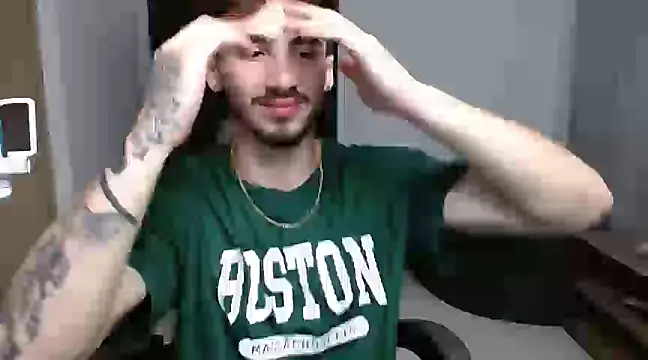 Snapshot of David_Brown18 chatting on December 4, 2024, 1:25 am David Brown18 online show from December 4, 2024, 1:25 am