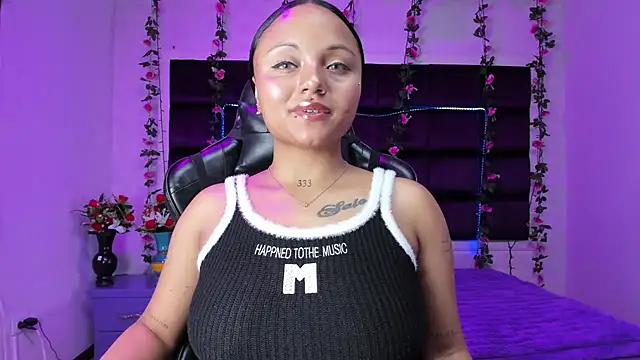 Snapshot of sweelanna__ chatting on February 27, 2026, 1:16 am sweelanna online show from February 27, 2026, 1:16 am