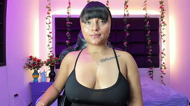 sweelanna   online show from July 16, 2026, 12:49 am