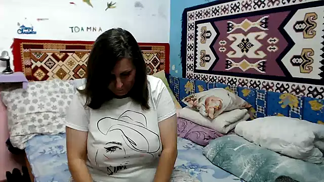 Snapshot of AdelineBlueEyes chatting on October 7, 2025, 11:18 am AdelineBlueEyes online show from October 7, 2025, 11:18 am