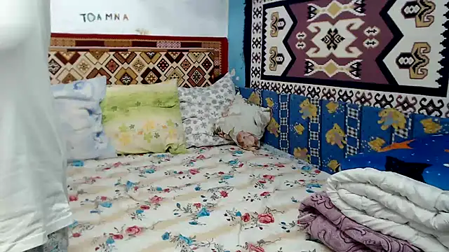 Snapshot of AdelineBlueEyes chatting on October 15, 2025, 9:53 am AdelineBlueEyes online show from October 15, 2025, 9:53 am