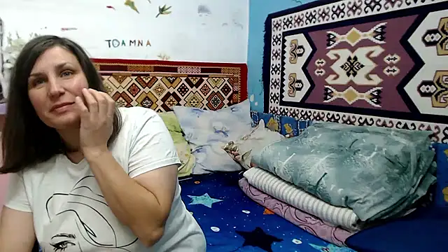 Snapshot of AdelineBlueEyes chatting on October 16, 2025, 6:03 am AdelineBlueEyes online show from October 16, 2025, 6:03 am