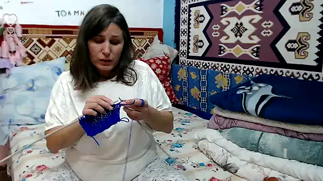 Snapshot of AdelineBlueEyes chatting on November 13, 2025, 12:15 pm AdelineBlueEyes online show from November 13, 2025, 12:15 pm