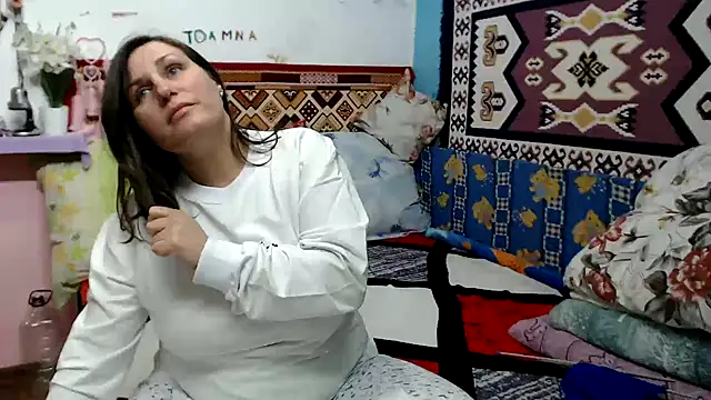 Snapshot of AdelineBlueEyes chatting on November 14, 2025, 11:20 am AdelineBlueEyes online show from November 14, 2025, 11:20 am