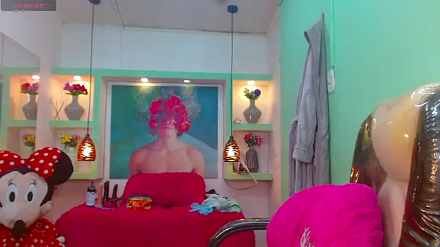 lorenapinto online show from February 14, 2026, 5:43 pm