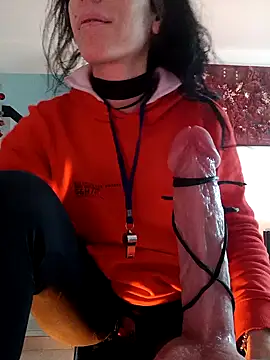 freyamoret online show from December 5, 2024, 2:55 pm
