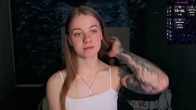 candy maggie online show from April 16, 2026, 2:18 pm