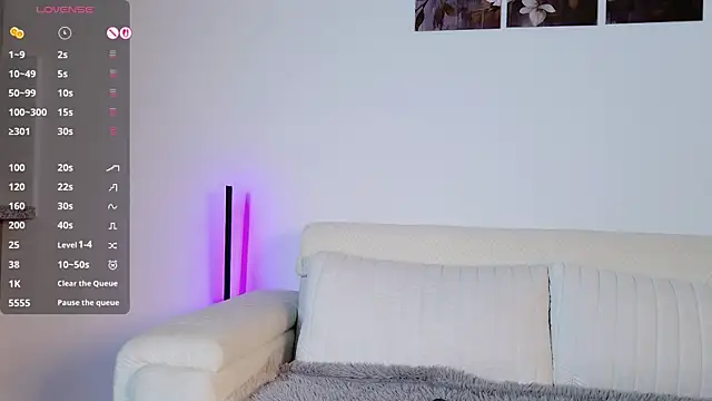 AMELIETARSON online show from December 18, 2025, 7:42 pm