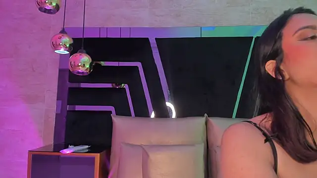 Snapshot of DaraBeckett chatting on November 1, 2025, 11:56 am DaraBeckett online show from November 1, 2025, 11:56 am