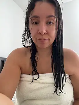 Snapshot of emely_sexx20 chatting on July 4, 2026, 10:05 pm emely sexx20 online show from July 4, 2026, 10:05 pm