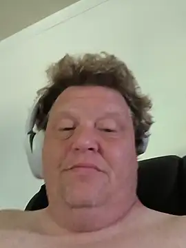 jrsexy83 online show from June 24, 2026, 11:42 am
