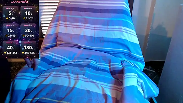 Snapshot of JennaDeluxe chatting on January 19, 2026, 8:51 am JennaDeluxe online show from January 19, 2026, 8:51 am