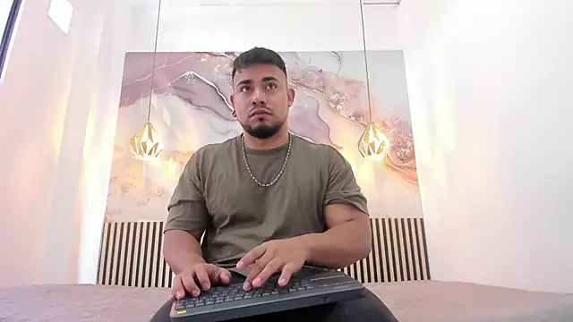 BrianMalonee online show from September 9, 2025, 12:05 pm