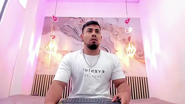 BrianMalonee online show from March 25, 2026, 12:11 pm