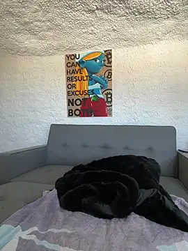 selenaluvv online show from February 21, 2026, 11:33 am