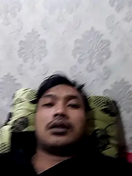 jojokom99 online show from February 23, 2026, 3:53 pm