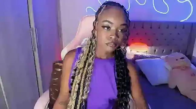 Miss westt  online show from December 14, 2024, 6:56 am