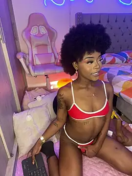 Miss westt  online show from February 17, 2026, 5:48 am