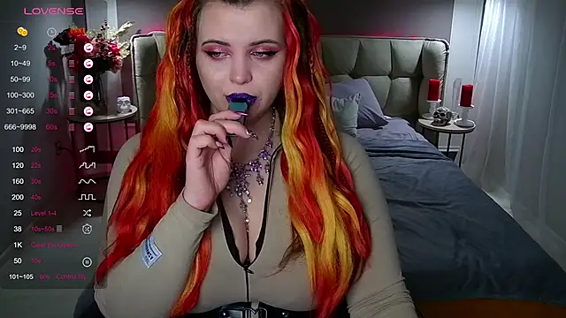 Snapshot of Miss_Maya_Mils chatting on February 4, 2025, 1:02 am Miss Maya Mils online show from February 4, 2025, 1:02 am