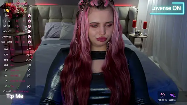 Miss Maya Mils online show from March 12, 2025, 7:13 am