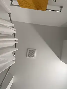 Your Paris online show from February 4, 2026, 10:15 pm