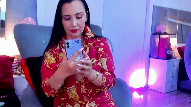 Evangeline Taylorr online show from January 31, 2025, 8:01 pm