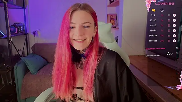 Roxy      online show from November 18, 2025, 5:56 am