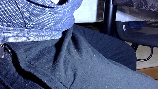 Snapshot of by-panic chatting on January 13, 2025, 10:56 pm by-panic online show from January 13, 2025, 10:56 pm