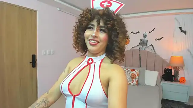 MadelaineJones online show from October 29, 2025, 8:10 pm