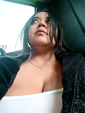 Cristal  04 online show from October 18, 2025, 3:02 pm