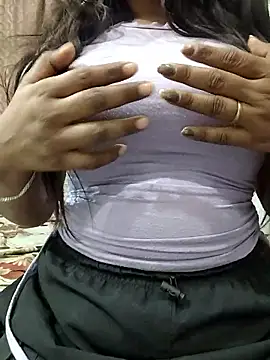 MohiniHott online show from January 11, 2026, 9:14 am