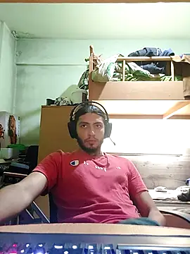 kleineid77 online show from September 24, 2025, 12:52 pm