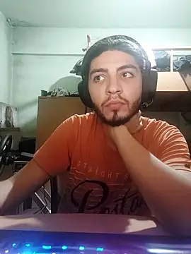 Snapshot of kleineid77 chatting on October 24, 2025, 4:58 pm kleineid77 online show from October 24, 2025, 4:58 pm