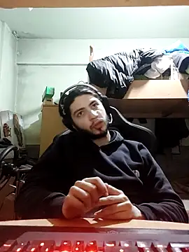 Snapshot of kleineid77 chatting on February 19, 2026, 6:26 pm kleineid77 online show from February 19, 2026, 6:26 pm