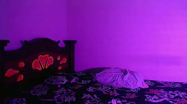 isaaclatino online show from December 24, 2024, 2:32 am