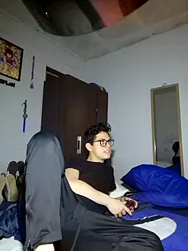 Josudaln2 online show from November 18, 2025, 8:57 pm