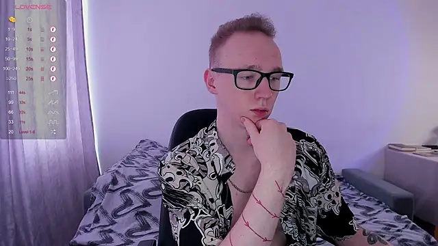 Alex silents online show from March 11, 2025, 10:07 am