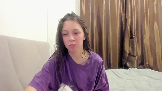 Snapshot of Adela_Vetta chatting on February 17, 2026, 3:51 pm Adela Vetta online show from February 17, 2026, 3:51 pm