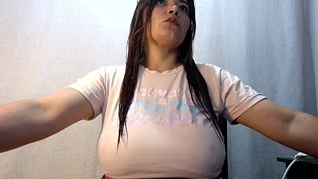 Snapshot of tara_rios chatting on May 8, 2026, 1:44 am tara rios online show from May 8, 2026, 1:44 am