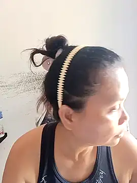 Fon Bigboobs online show from December 4, 2025, 5:17 am