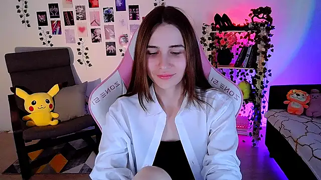 Snapshot of AliceCharmy chatting on December 10, 2024, 3:33 pm AliceCharmy online show from December 10, 2024, 3:33 pm