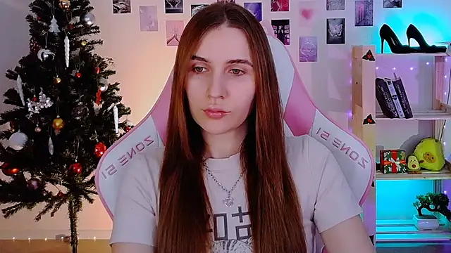 Snapshot of AliceCharmy chatting on December 18, 2024, 12:18 pm AliceCharmy online show from December 18, 2024, 12:18 pm