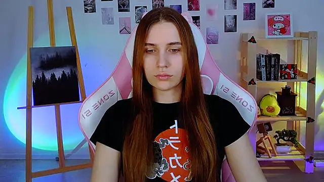 Snapshot of AliceCharmy chatting on January 11, 2025, 2:04 pm AliceCharmy online show from January 11, 2025, 2:04 pm